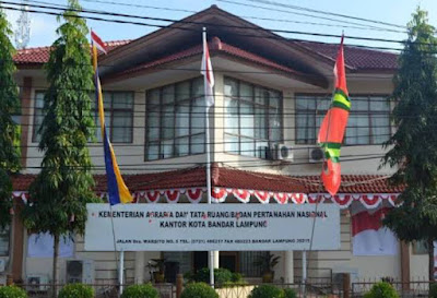 fb35b97f7c3c480ca7b48db03186c7159f649297aa421db8d43d518f1e7e3a29.0