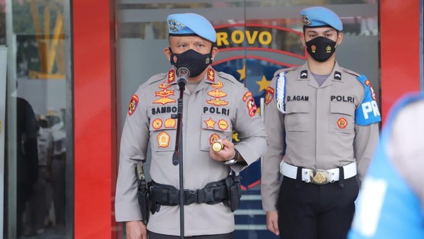 kepala-divisi-profesi-dan-pengamanan-kadiv-propam-polri-irjen-ferdy-sambo_169.jpeg