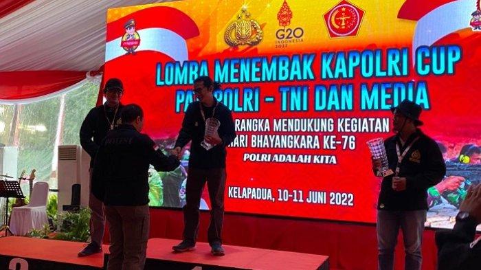 Wartawan ini Juara 1 Lomba Menembak Executive Pistol