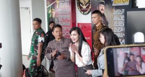 Diperiksa Sebagai Saksi Sandra Dewi Datangi Kejagung