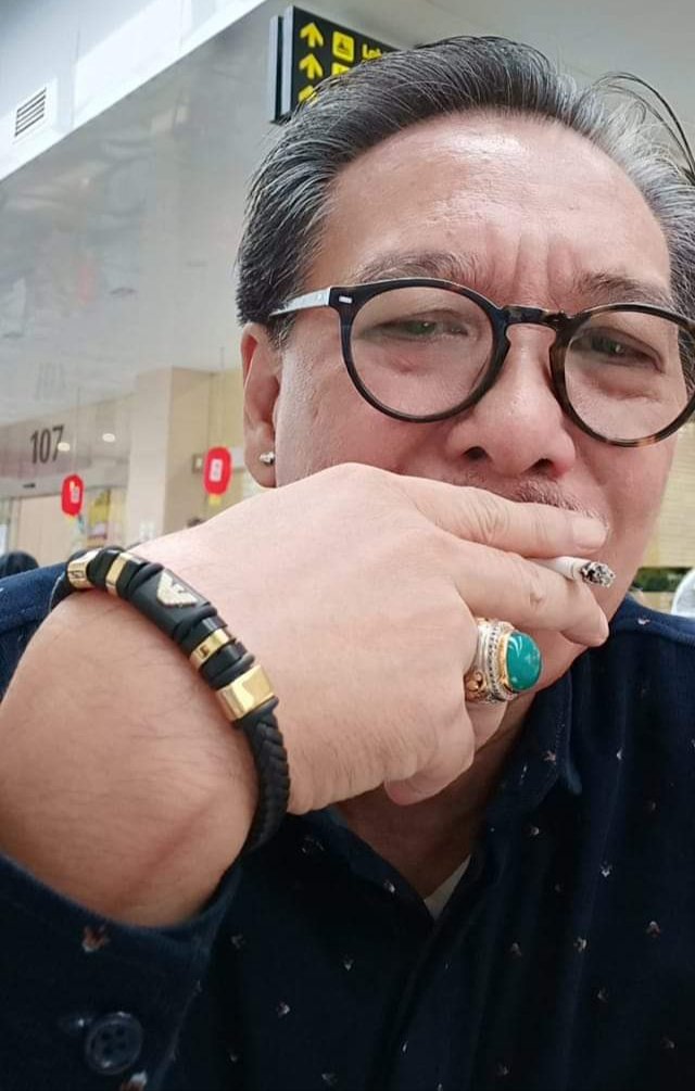 MENJEBAKKAN DIRI DALAM ISOLASI DIRI SENDIRI