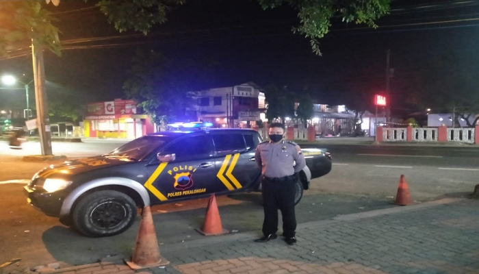Cegah Gangguan Kamtibmas, Polres Wiradesa Lakukan Patroli Malam