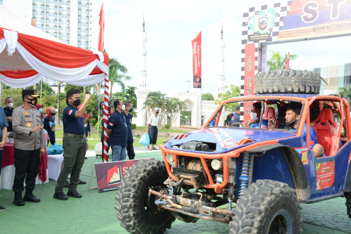 Pembukaan Batam Automotive adventure Challange Oleh IOF Kota Batam yang Dihadiri Oleh Kapolda Kepri