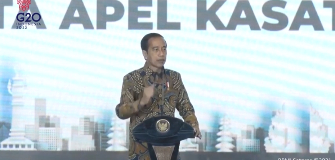 PRESIDEN JOKOWI: JAGA KEWIBAWAAN POLRI DAN TERIMA KRITIK