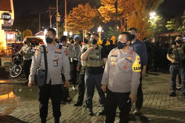 KAPOLDA JATENG APRESIASI KESADARAN MASYARAKAT JATENG RAYAKAN TAHUN BARU DI RUMAH SAJA