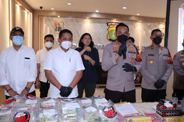 Ciduk 2 Kurir Narkoba, Polres Jakbar Sita 25 Kg Sabu Senilai Rp25 Miliar