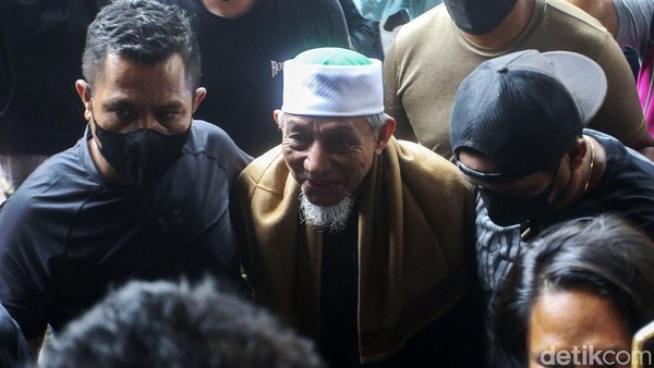 Rentetan Penangkapan Tokoh Khilafatul Muslimin: Dari Lampung hingga Jatim