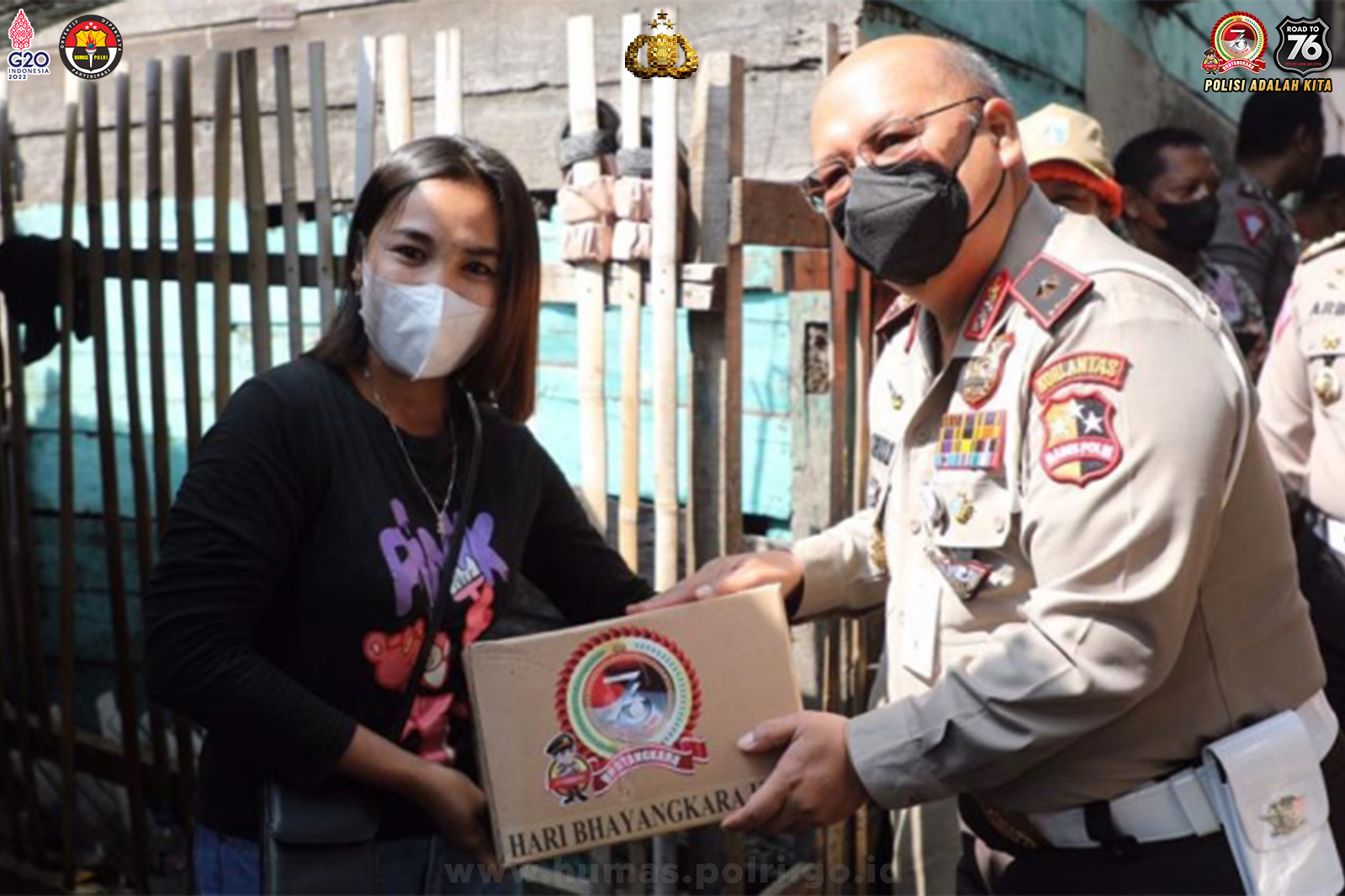 HUT Bhayangkara, Polri Bagikan 4.700 Sembako ke Nelayan