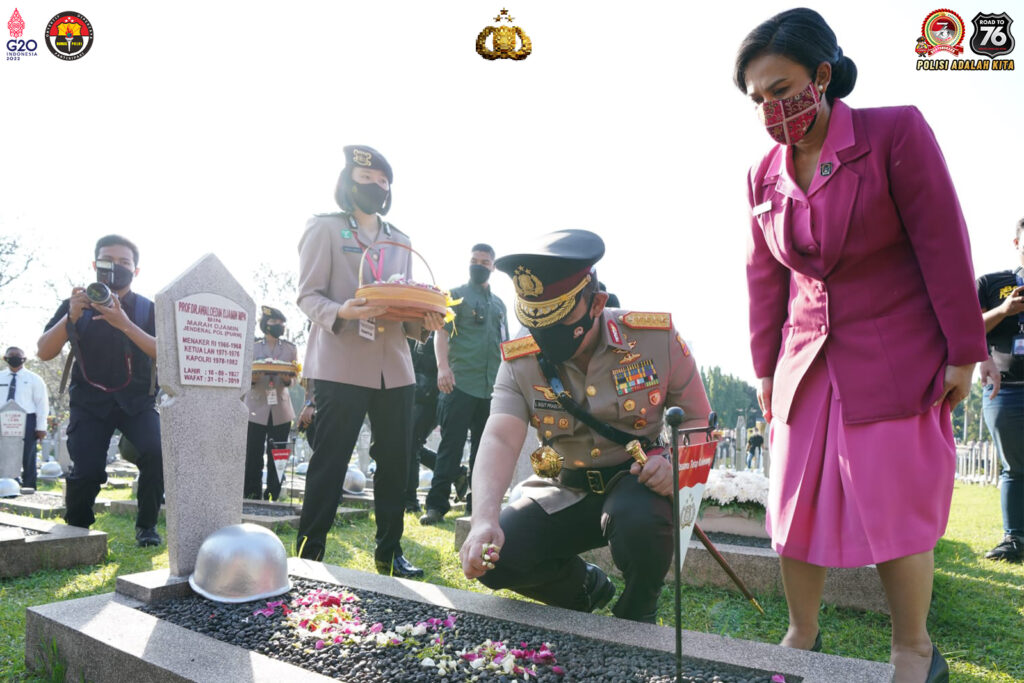 Kapolri Ziarah ke TMP Kalibata, Jelang HUT Bhayangkara