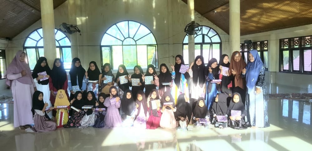 Kepala Desa Alue Ketapang Santuni Yatim Piatu Dan Fakir Miskin