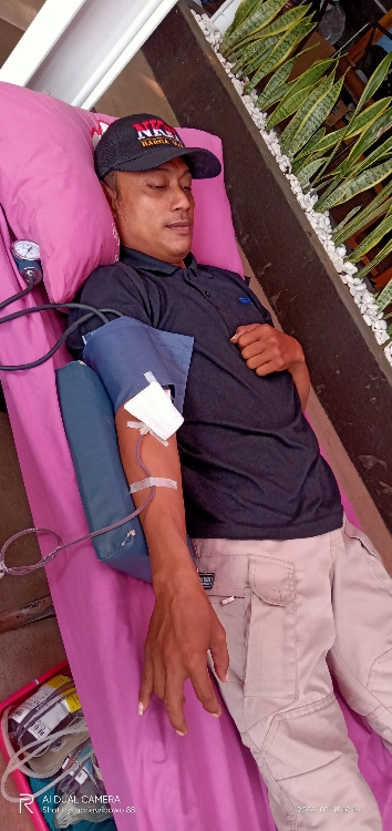 Ditengah Kesibukan, Seorang Jurnalis Menyisihkan Waktu Untuk Kegiatan Kemanusiaan