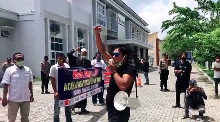 Miris, Lhoksukon Ibu Kota Kabupaten Rasa Kelurahan