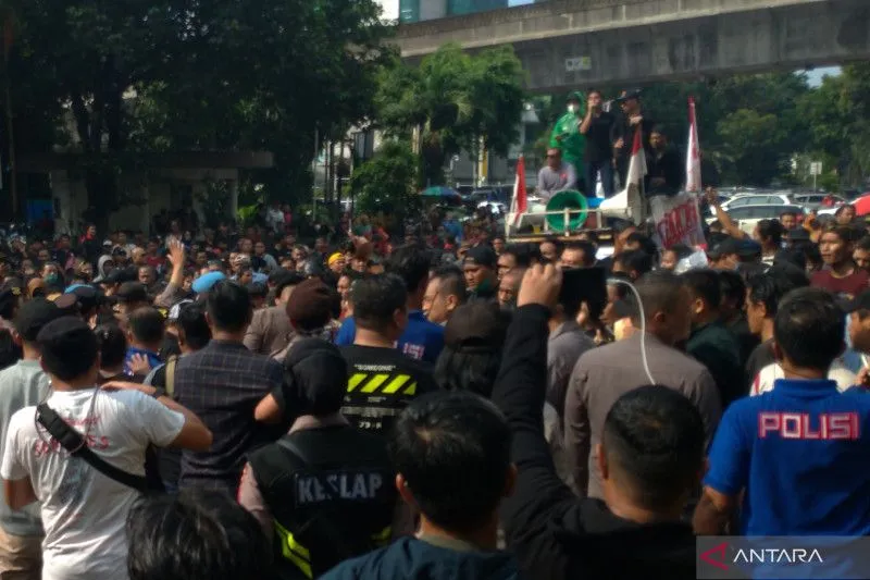 250 Personel Amankan Pertemuan Perusahaan Ojek Daring dan “Drone”
