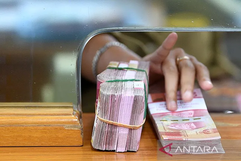 Rupiah Senin Pagi Melemah 19 Poin