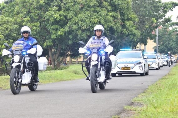 Korlantas Polri Berikan Pelatihan Adaptasi Kendaraan Listrik untuk Pengawal VVIP KTT G20 Bali