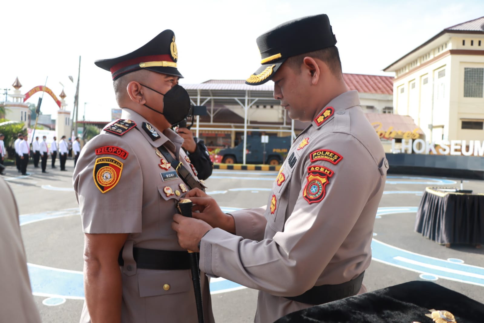 Kapolres Lhokseumawe Pimpin Upacara Sertijab Kasat Lantas dan Dua Kapolsek