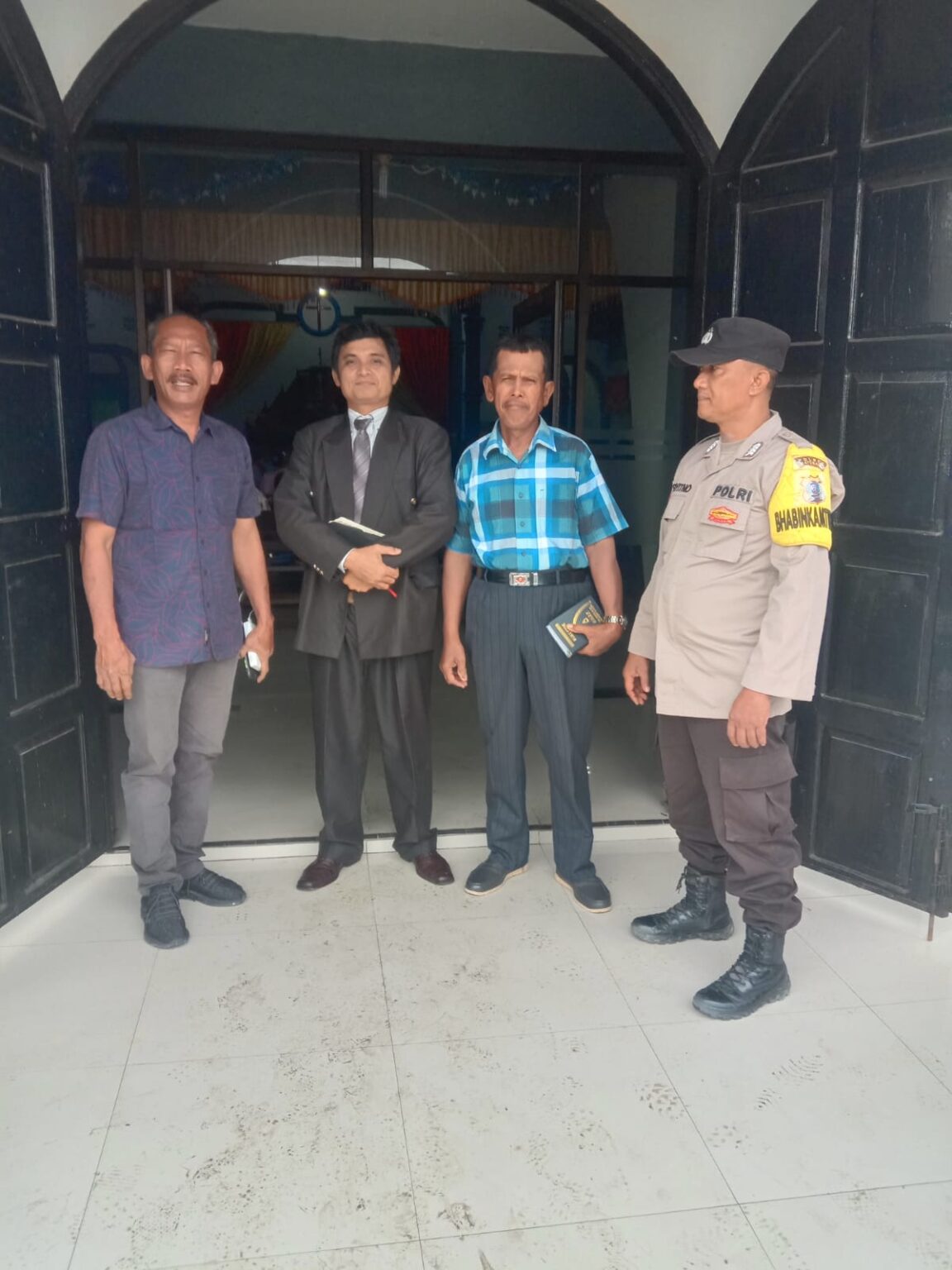 Berikan Pengamanan Gereja, Polsek Indrapura Ingatkan Jemaat Patuhi Prokes