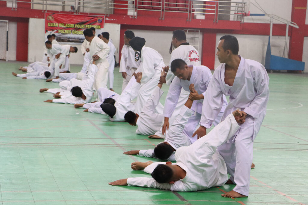 Tingkatkan Kemampuan, Polres Grobogan Gelar Ujian Beladiri Polri