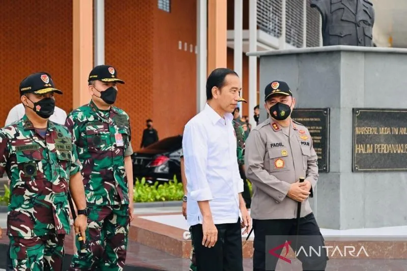 Presiden Tinjau Infrastruktur IKN di Kalimantan Timur