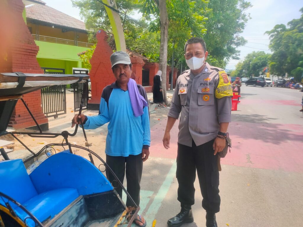 Sambang Patroli Bhabin Kebon Baru Polsek Utbar Polres Ciko Jalin Kedekatan Warga Binaan