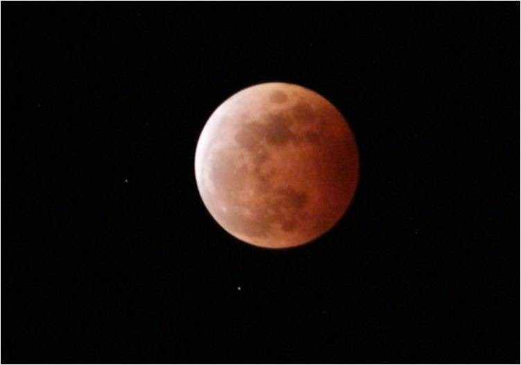 Gerhana Bulan Total “Blood Moon” Pukul 17.43 WIB, Warga DKI Bisa Simak
