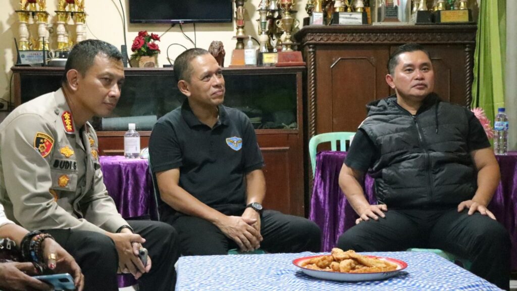 Sambangi Warga, Kapolda Metro Jaya Fokuskan RW Yang Rawan Tawuran di Jakarta Timur