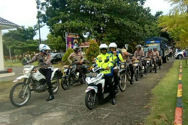 Personel TNI dan Polri Gelar Patroli Bersama di Melonguane