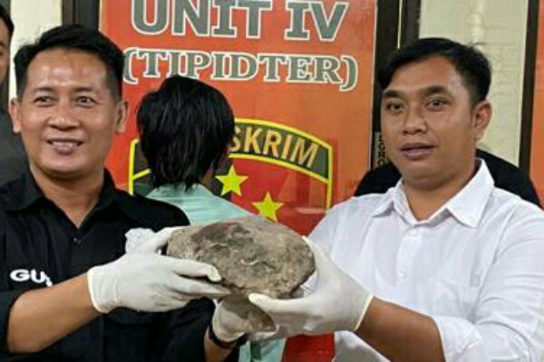 Terduga Pelaku Pembunuhan di Pasar Bersehati Manado Menyerahkan Diri ke Polisi