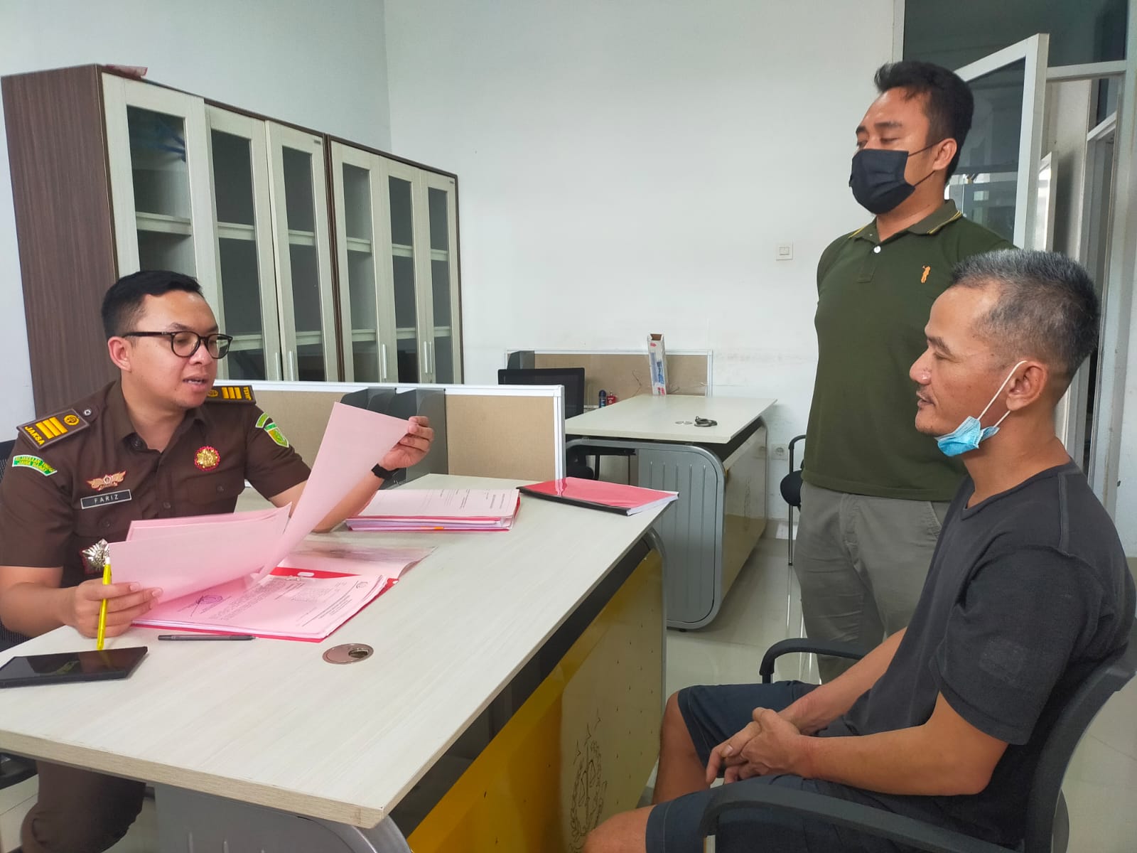 Berkas Lengkap, Dua Tersangka Kasus Narkotika Dilimpahkan Penyidik Polres Pringsewu Ke Kejaksaan