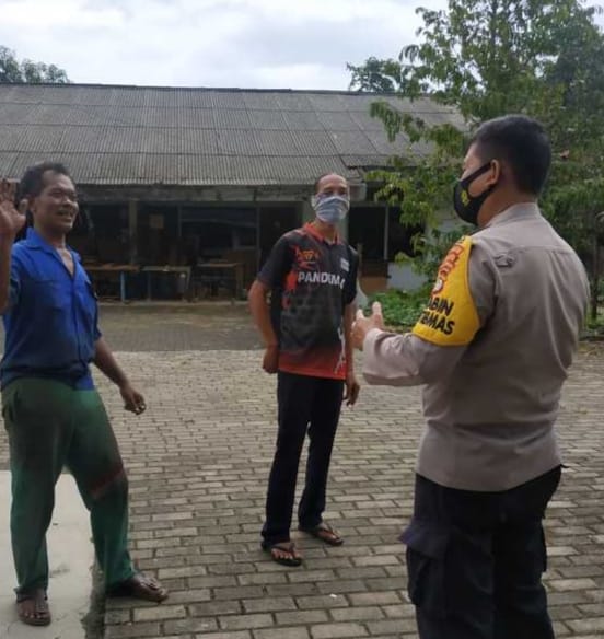 Temui Toda, Bhabinkamtibmas Sampaikan Ini: