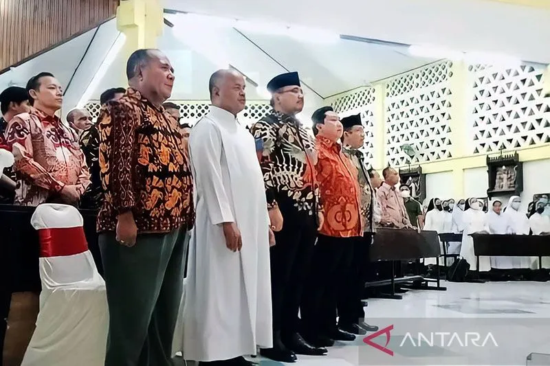 Menteri Agama Hadiri Perayaan Natal Dengan Umat Kristiani di Kupang