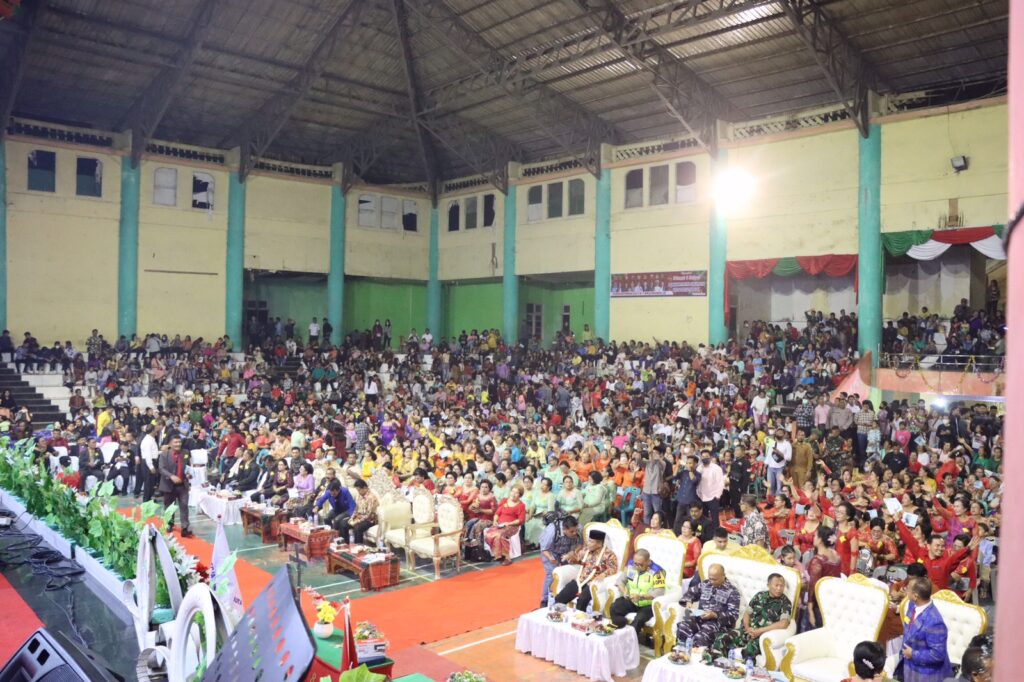 Kapolres Tanjung Balai Hadiri Perayaan Natal Oikumene Umat Kristiani di Gedung Serba Guna Bersama Unsur Forkopimda