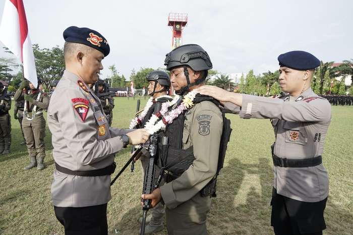 Kapolda Kaltim Apresiasi Pasukan Brimob yang Selesai Melaksanakan Tugas Operasi Damai Cartenz dan Operasi Madago Raya