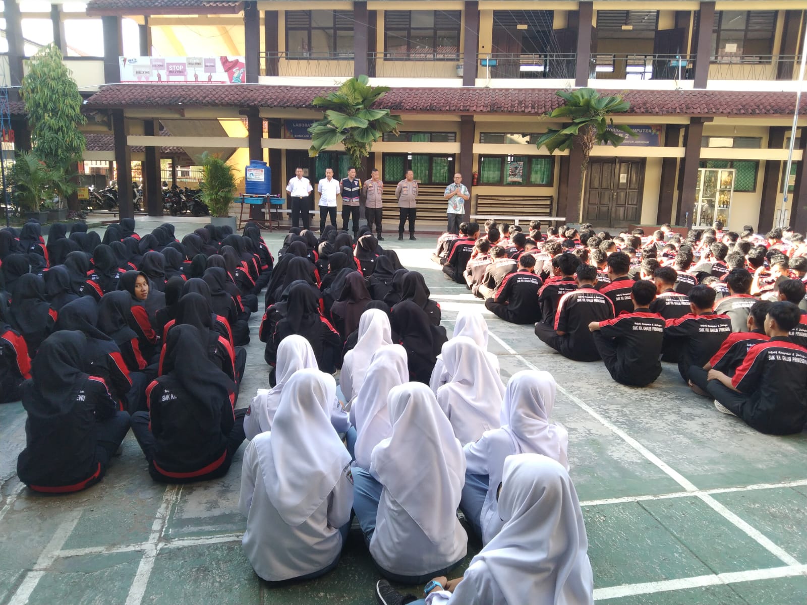 Prihatin Kasus Kenakalan Remaja, Polres Pringsewu Terjunkan Personel Lakukan Binluh Kesekolah-Sekolah