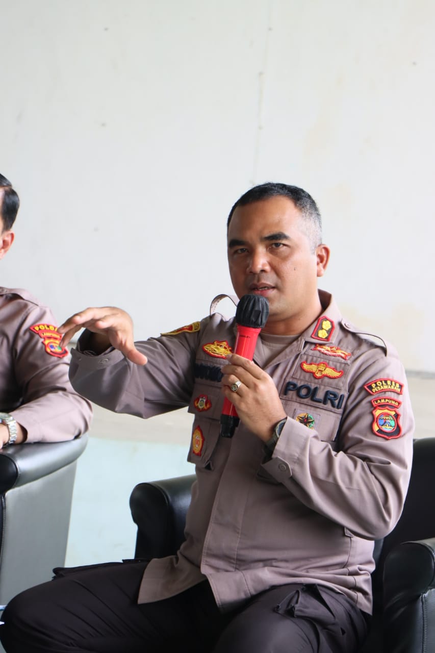 Dengar Keluhan Masyarakat, Kapolres Pesawaran Adakan Jumat Curhat