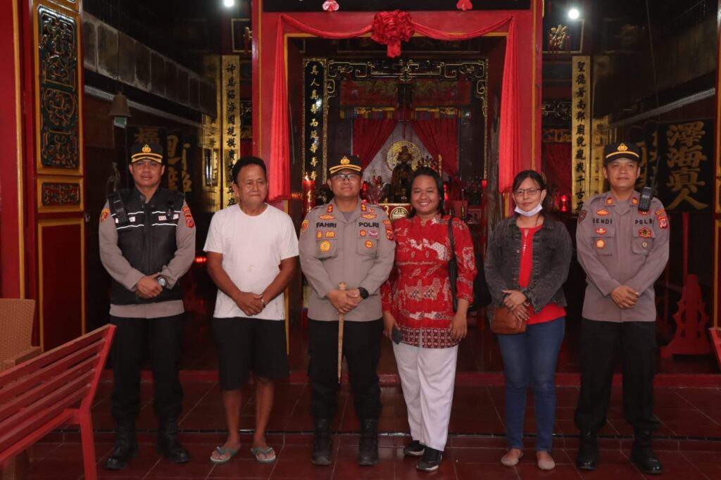 Kapolres Indramayu Melaksanakan Pengecekan Pengamanan Ibadah dan Perayaan Imlek Tahun 2023