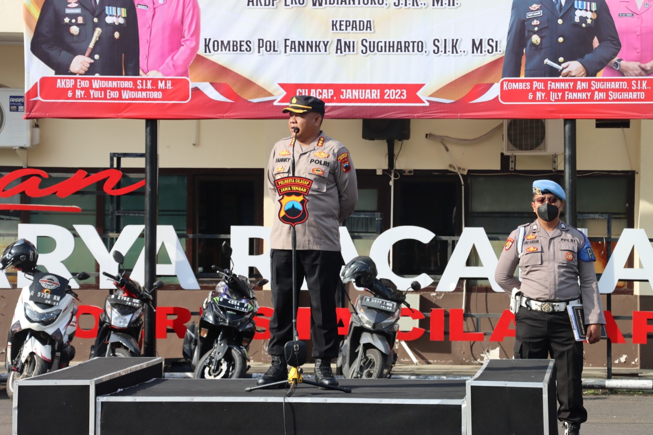 Ini Yang Disampaikan Kapolresta Cilacap Yang Baru Saat Pimpin Apel Pagi