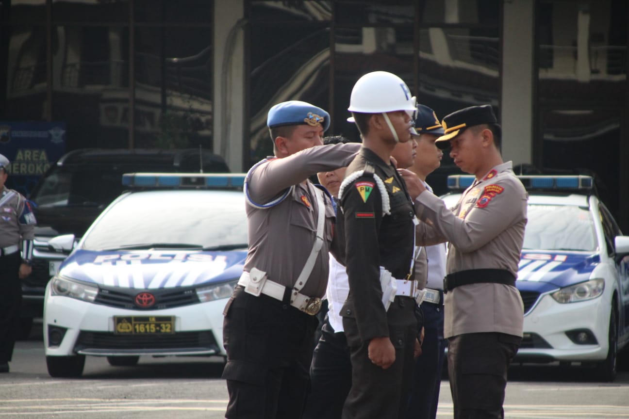 Wakapolresta Cilacap, Pimpin Apel Gelar Pasukan Operasi Keselamatan Lalu Lintas Candi Tahun 2023