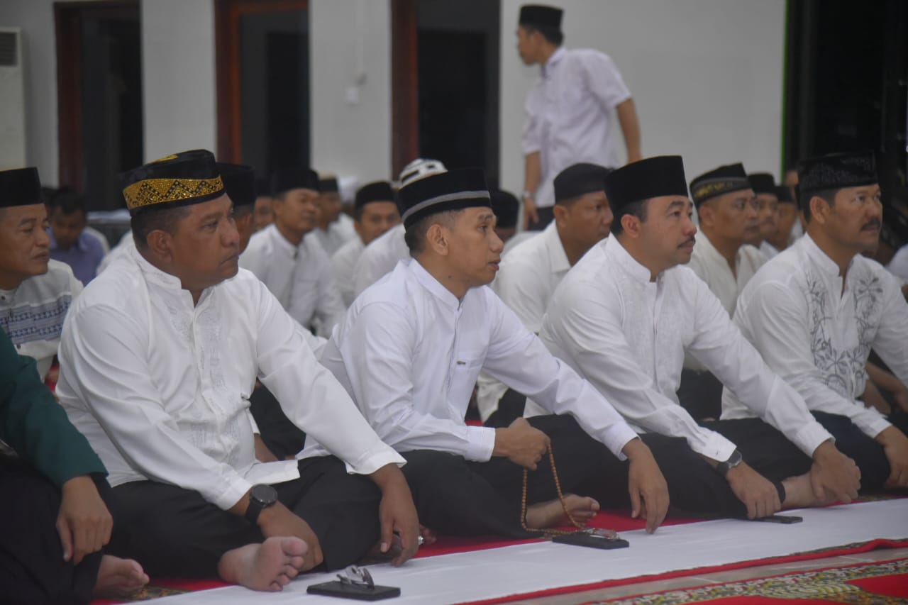 Kapolda Lampung Ikuti Istigosah Kubra Memperingati Isra Mi’raj Nabi Muhammad Saw 1444 H