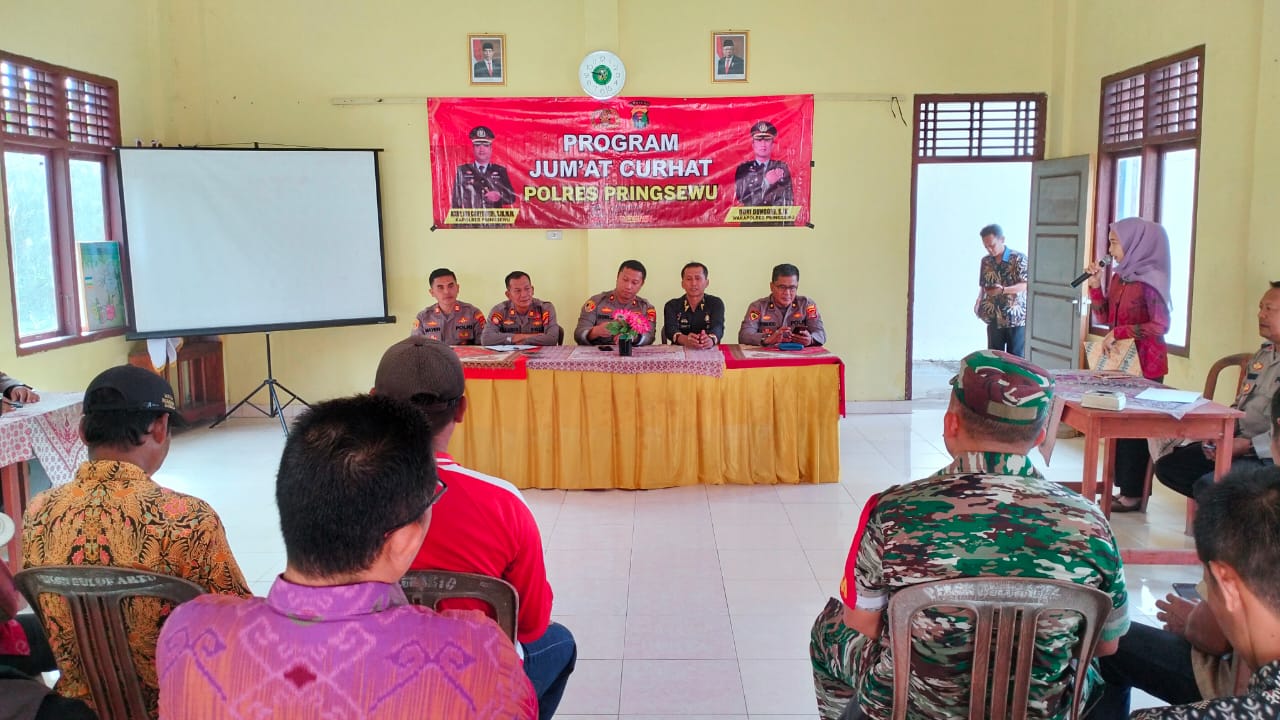 Jumat Curhat, Polres Pringsewu Diminta Tertibkan Pemuda Yang Nongkrong di Jalur Dua Pemda Pringsewu