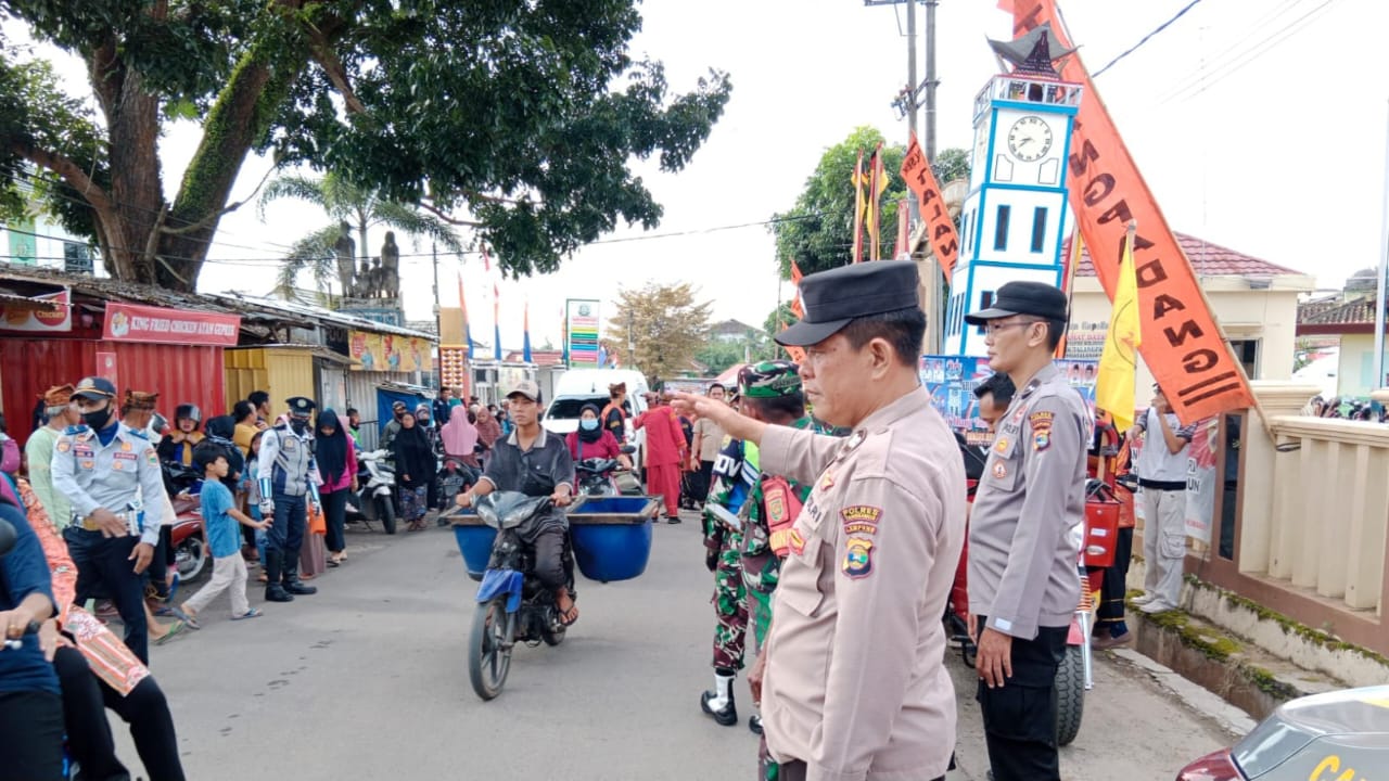 Polres Tanggamus dan Jajaran Sebar Personel Pengamanan Karnaval Budaya