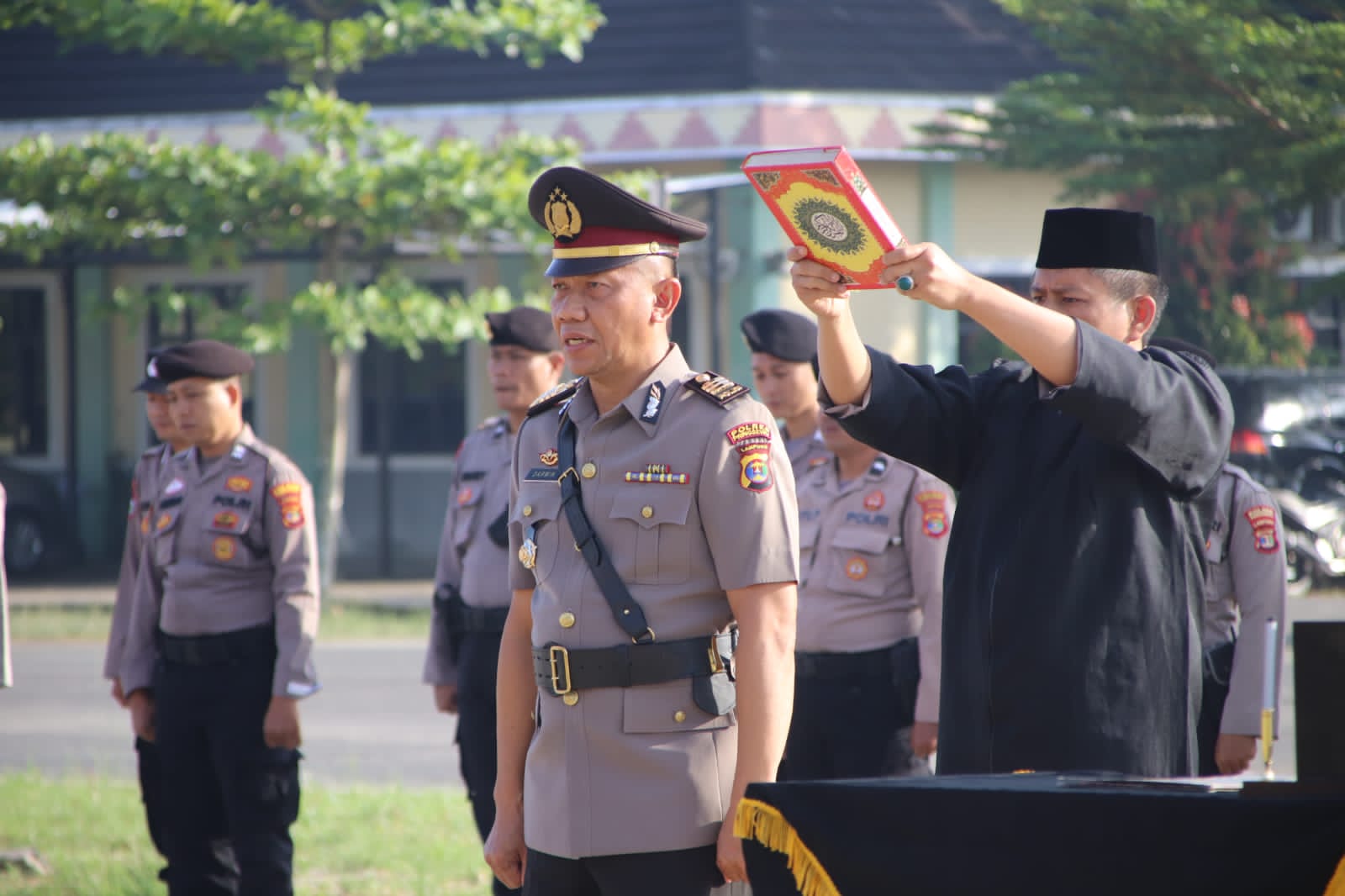 Kapolres Pringsewu Lantik AKP Darwin Menjadi Kabag Logistik