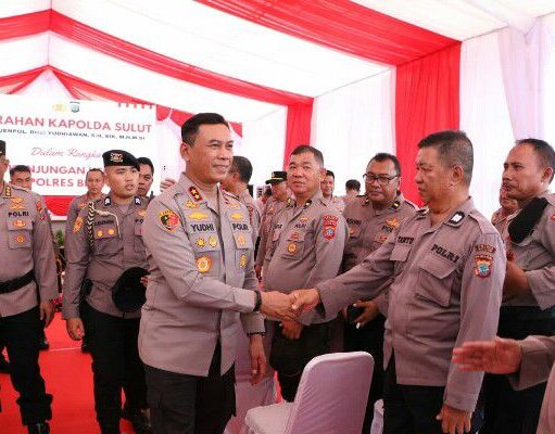 Kapolda Kunker Ke Bitung, Bertatap Muka dengan Personel dan Tinjau Pasar Murah di Aspol Pinokalan