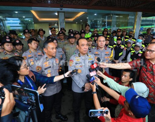 Bantu Korban Banjir Demak, Polri Kirim Bantuan dan Tim Kemanusiaan