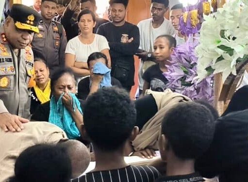 Kapolda Papua Sampaikan Duka Mendalam Atas Gugurnya 2 Anggota Polisi di Paniai