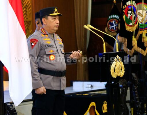 11 Pati Polri dan 6 Pamen Mendapat Kenaikan Pangkat