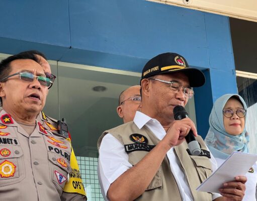 Tim TAA Korlantas Polri Olah TKP Kecelakaan Maut di KM 58 tol Japek