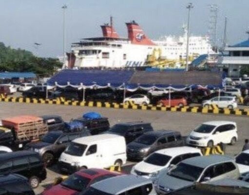 150 Ribu Orang dan 38 Ribu Kendaraan Telah Menyeberang dari Merak-Ciwandan Menuju Bakauheni