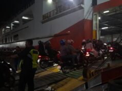 Polda Banten Lakukan Pengawalan Bagi Pemudik Sepeda Motor dari Pelabuhan di arus balik