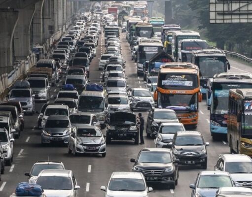 Puncak Arus Balik Lebaran, 31 Ribu Mobil Masuk Surabaya via Tol Warugunung